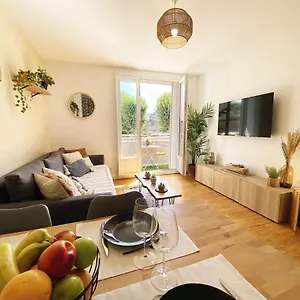 le-bourget-grand-appartement-proche-du-centre.hotels-rhonealpes.com/